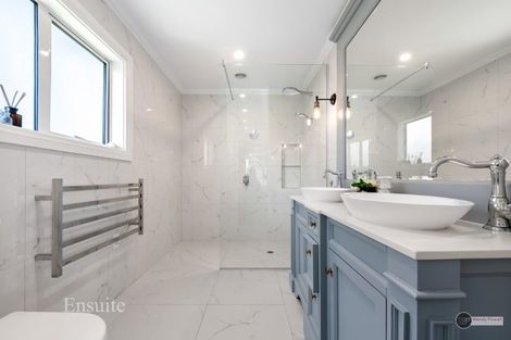 Photo of property in 10 Chestnut Grove, Maungaraki, Lower Hutt, 5010