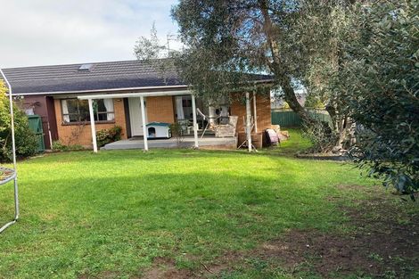 Photo of property in 2/70 Stanniland Street, Sunnyhills, Auckland, 2010