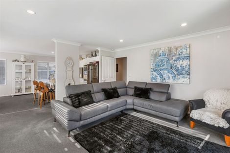 Photo of property in 5 Amoka Crescent, Parklands, Christchurch, 8083