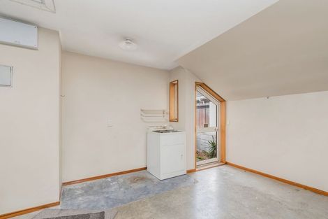 Photo of property in 2/128 Yaldhurst Road, Sockburn, Christchurch, 8042