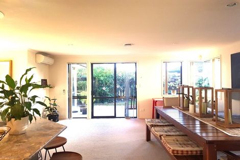 Photo of property in 1 Pat Bishop Place, Papamoa Beach, Papamoa, 3118