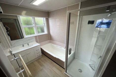 Photo of property in 16 Benares Street, Khandallah, Wellington, 6035