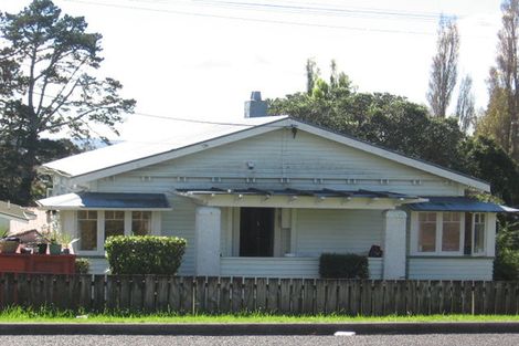 Photo of property in 24 Clayburn Road, Glen Eden, Auckland, 0602
