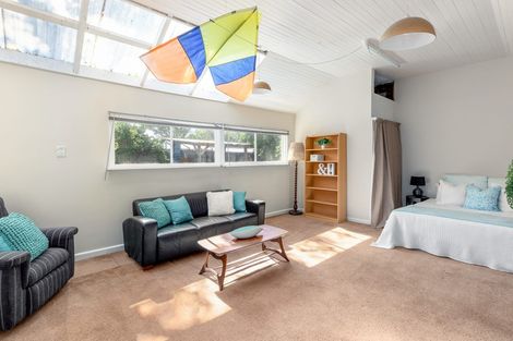 Photo of property in 155 Shaw Avenue, New Brighton, Christchurch, 8083