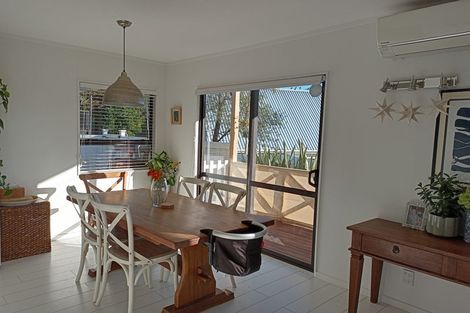 Photo of property in 2/37 Alexander Avenue, Torbay, Auckland, 0630