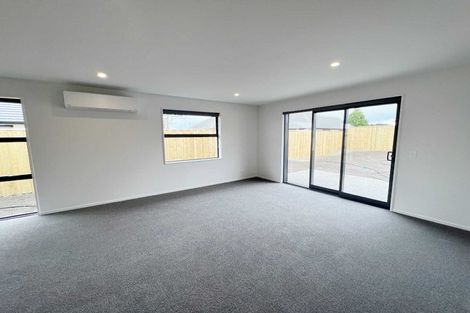 Photo of property in 18 Eileen Way, Rolleston, 7615