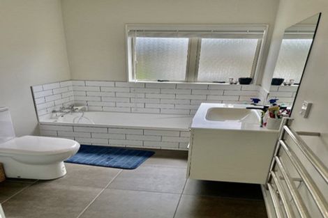 Photo of property in 3 Fresil Lane, Massey, Auckland, 0614