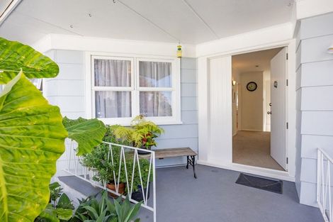 Photo of property in 34 Marlborough Avenue, Glenfield, Auckland, 0629