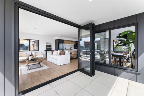 Photo of property in 10/29 May Street, Mount Maunganui, 3116