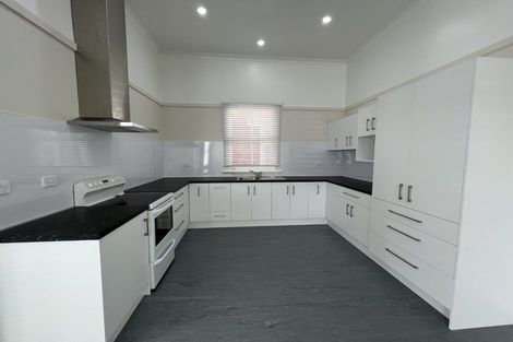 Photo of property in 27-29 Andrew Young Street, Palmerston North, 4410