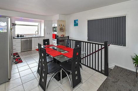 Photo of property in 14 Lowburn Place, Clover Park, Auckland, 2019