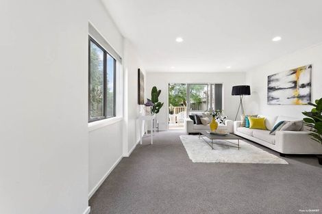 Photo of property in 1/6 John Jennings Drive, Oteha, Auckland, 0632