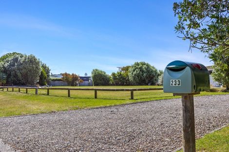 Photo of property in 231 Mangatawhiri Road, Omaha, 0986