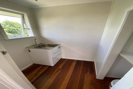 Photo of property in 4 Roband Avenue, Glenfield, Auckland, 0629