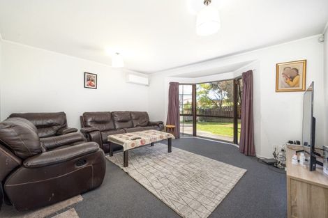 Photo of property in 52 Aviemore Drive, Highland Park, Auckland, 2010