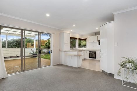 Photo of property in 30 Little John Drive, Bellevue, Tauranga, 3110