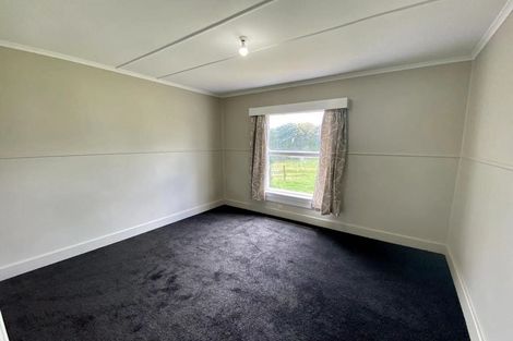 Photo of property in 122 Tawa Road, Kumeu, 0891
