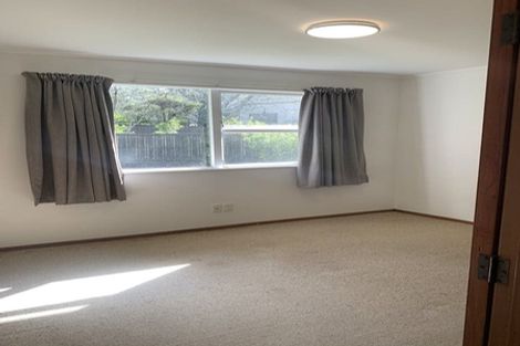 Photo of property in 46 Castleford Street, Green Bay, Auckland, 0604