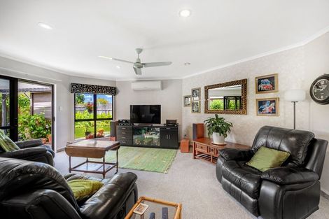 Photo of property in 10 Bishops Close, Greenmeadows, Napier, 4112
