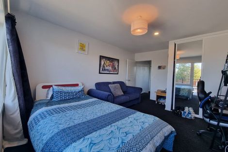 Photo of property in 2/33 Searells Road, Strowan, Christchurch, 8052