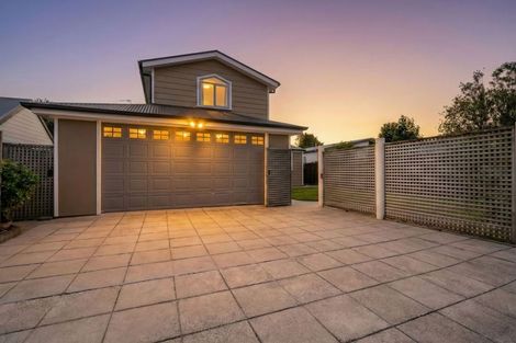 Photo of property in 69 Bower Avenue, New Brighton, Christchurch, 8083