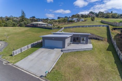 Photo of property in 7 Frangipani Street, Cable Bay, 0420