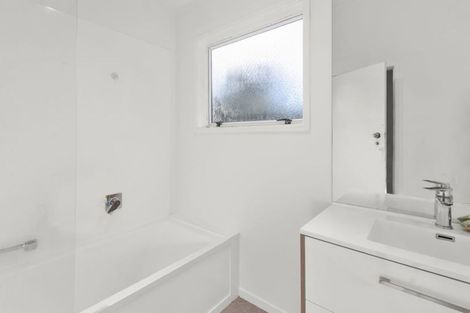 Photo of property in 9 Rewarewa Street, Owhata, Rotorua, 3010