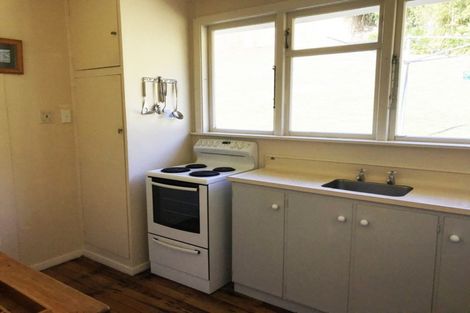 Photo of property in 9 Berkshire Grove, Cannons Creek, Porirua, 5024