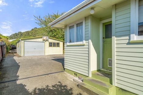 Photo of property in 9 Churchill Crescent, Featherston, 5710