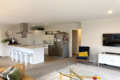 Photo of property in 56 Sunstone Crescent, Brown Owl, Upper Hutt, 5018