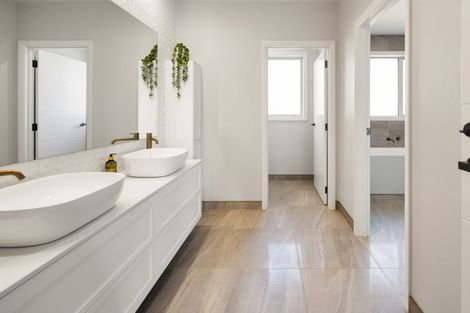 Photo of property in 19 Mike Smith Drive, Cambridge, 3434