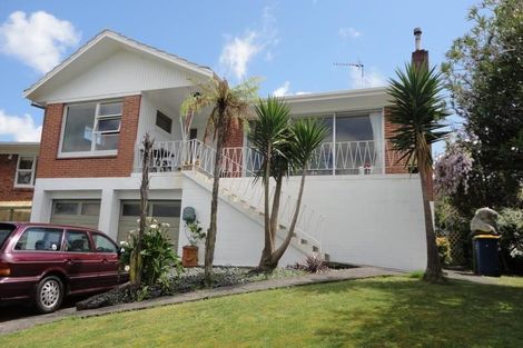 Photo of property in 21 Fowler Street, Northcote, Auckland, 0627