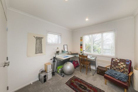 Photo of property in 48a Churchill Avenue, Hokowhitu, Palmerston North, 4410
