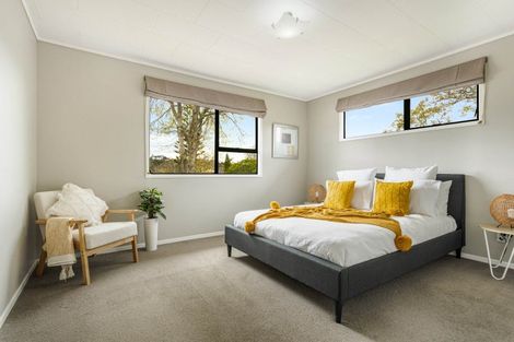 Photo of property in 66 Lynn Road, Bayview, Auckland, 0629