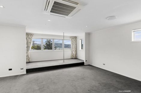 Photo of property in 69 Raukawa Street, Strathmore Park, Wellington, 6022
