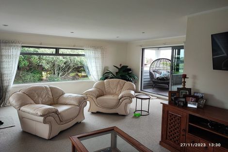 Photo of property in 3 Dayspring Way, Pakuranga, Auckland, 2010