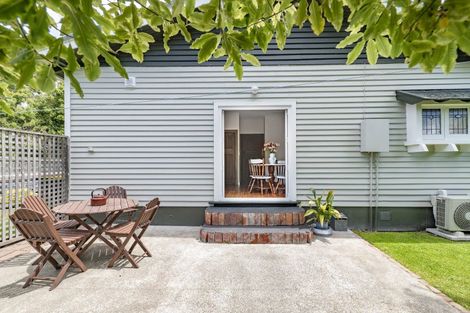 Photo of property in 29 Broadway Avenue, Waikuku Beach, 7473