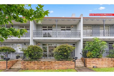 Photo of property in 4/126 Stancombe Road, Flat Bush, Auckland, 2016