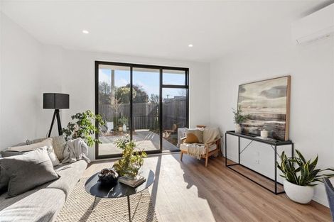 Photo of property in 2/90 Browns Road, St Albans, Christchurch, 8014