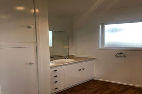 Photo of property in 9 Markham Place, Bucklands Beach, Auckland, 2012