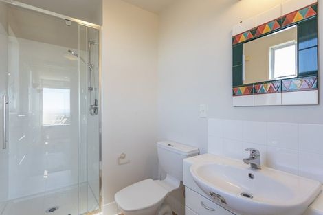 Photo of property in 2/5a Madeley Road, Mount Pleasant, Christchurch, 8081