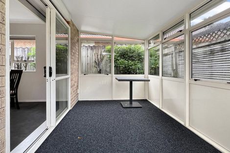 Photo of property in 12 Stewart Gibson Place, Manurewa, Auckland, 2105