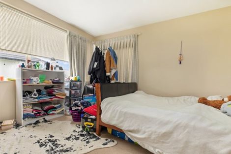 Photo of property in 25a Bluefin Way, West Harbour, Auckland, 0618