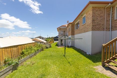 Photo of property in 3 Tironui Terrace, Western Heights, Hamilton, 3200