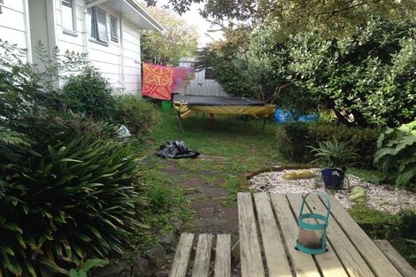 Photo of property in 2/521 Pakuranga Road, Howick, Auckland, 2010