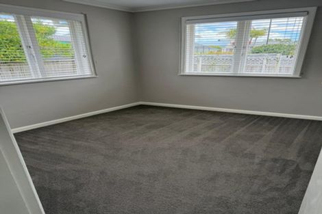 Photo of property in 1/48 Shakespeare Road, Milford, Auckland, 0620