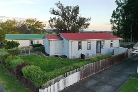 Photo of property in 17 Holt Place, Waipukurau, 4200