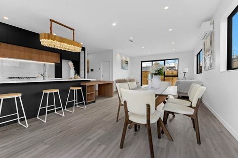 Photo of property in 93 Maungakaraka Road, Karaka, 2580