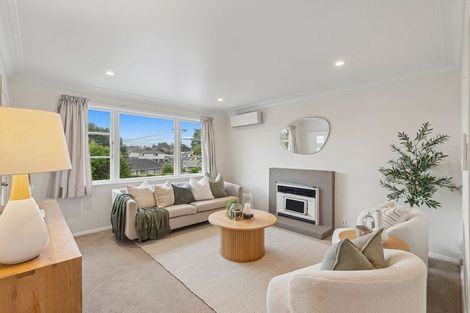 Photo of property in 18 Buller Crescent, Manurewa, Auckland, 2102