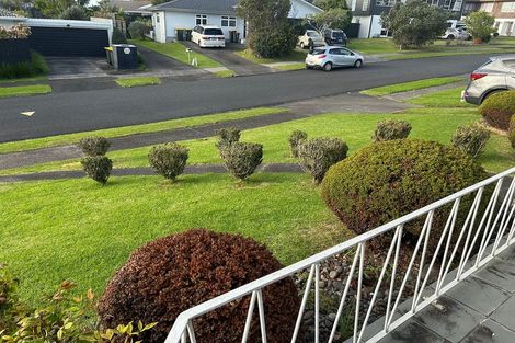 Photo of property in 1/9 Belmere Rise, Farm Cove, Auckland, 2012